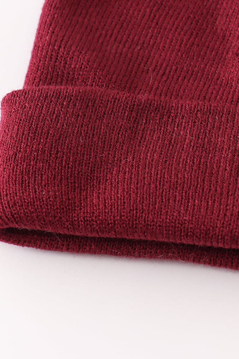 Burgundy ribbed basic knit beanie