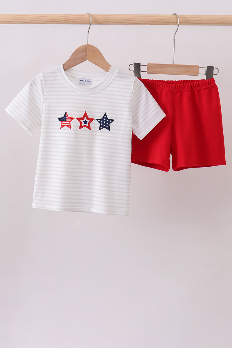 Red star applique shorts set