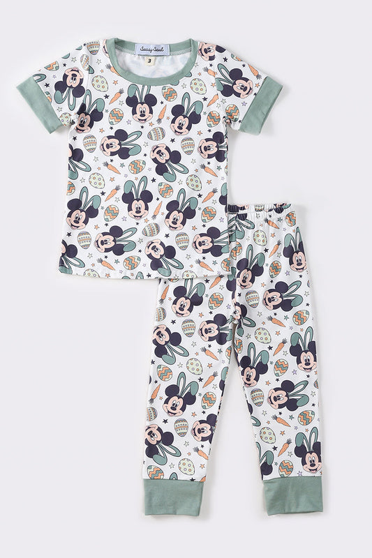 Green character print unisex pajama set